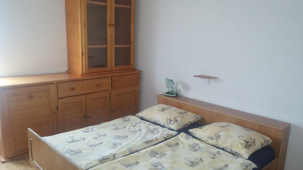 Apartment Busljeta Starigrad Paklenica Exterior photo