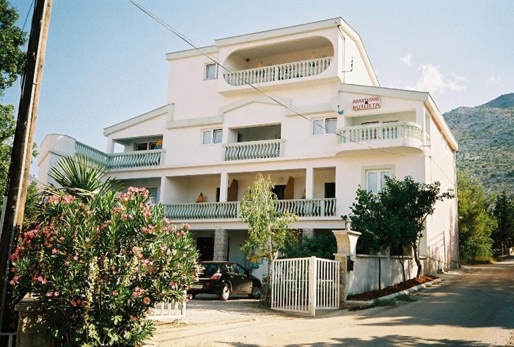 Apartment Busljeta Starigrad Paklenica Exterior photo