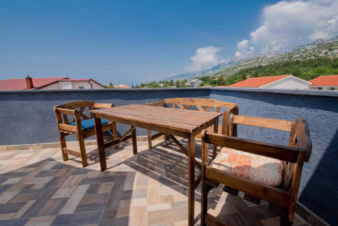 Apartment Busljeta Starigrad Paklenica Exterior photo